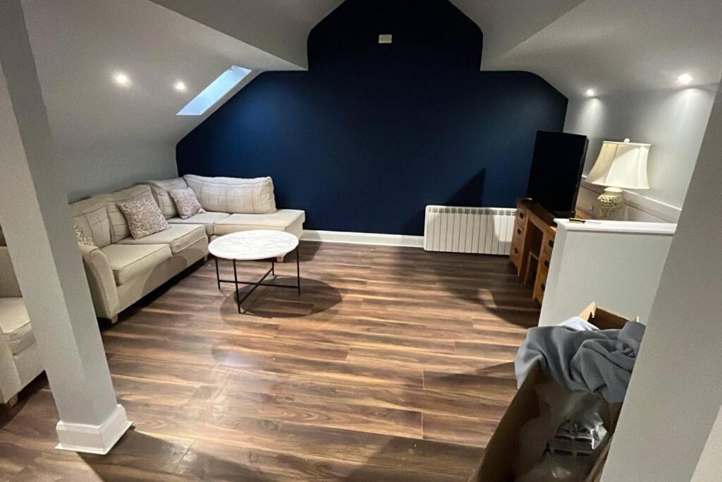 Rooms At The Copper Tap Omagh Exterior photo