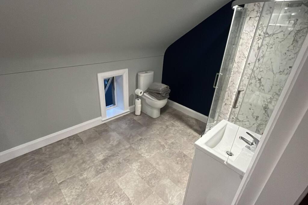 Rooms At The Copper Tap Omagh Exterior photo